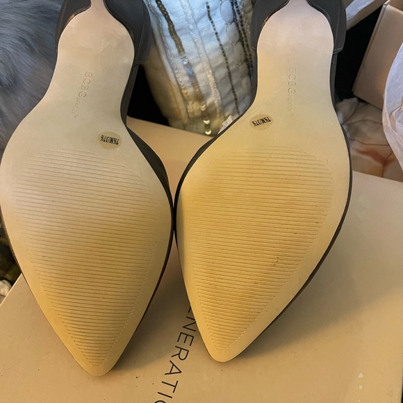 BCBG ANKLE STRAP HEELS - Picture 2 of 4